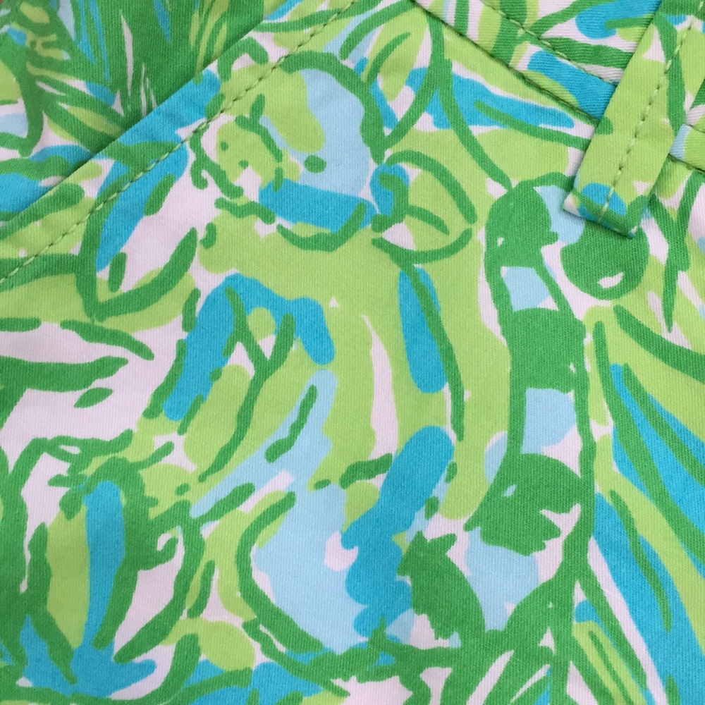 Lilly Pulitzer - The Walsh Short View 2